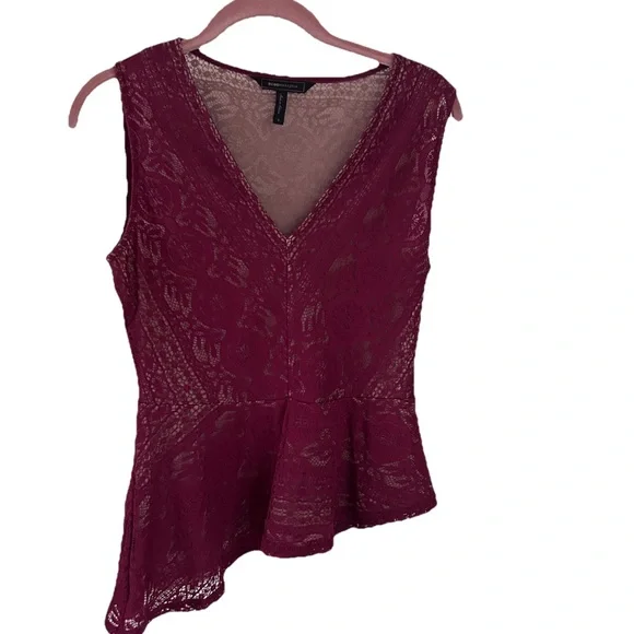 BCBGMAXAZRIA Avalon Lace Top Peplum Asymmetrical XS Maroon Wine Small EUC lined - Picture 2 of 6
